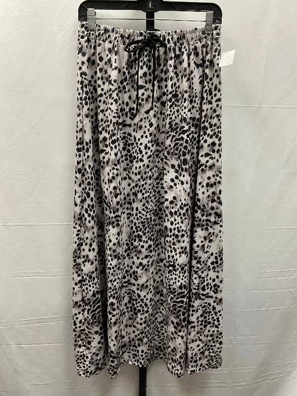 Skirt Maxi By Clothes Mentor In Black & Grey, Size: L