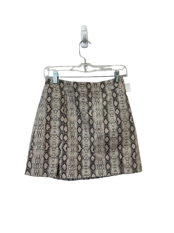 Skirt Mini & Short By Clothes Mentor In Snakeskin Print, Size: S