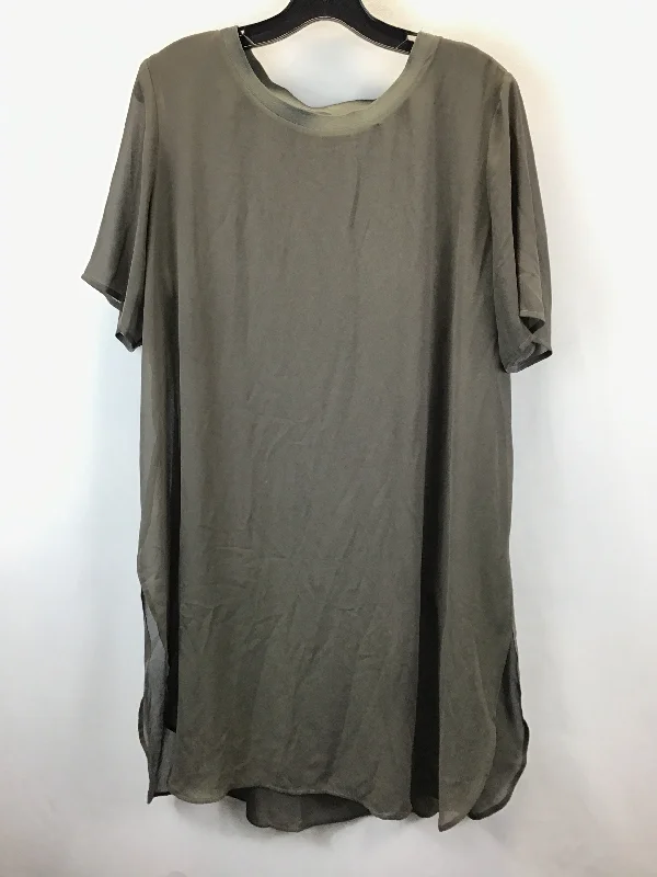 Top Short Sleeve By Alfani In Olive, Size: Xl