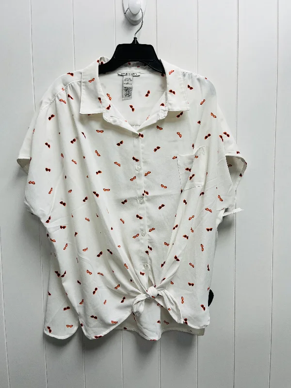 Top Short Sleeve By Clothes Mentor In Red & White, Size: Xl