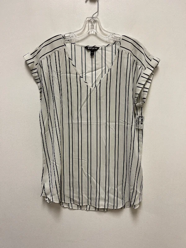 Top Short Sleeve By Express In Striped Pattern, Size: L