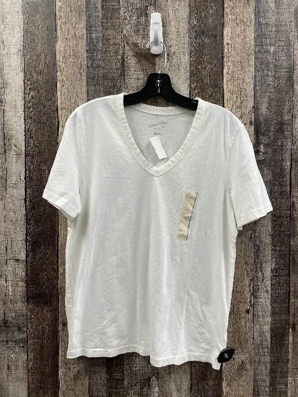 Top Short Sleeve By Universal Thread In White, Size: M