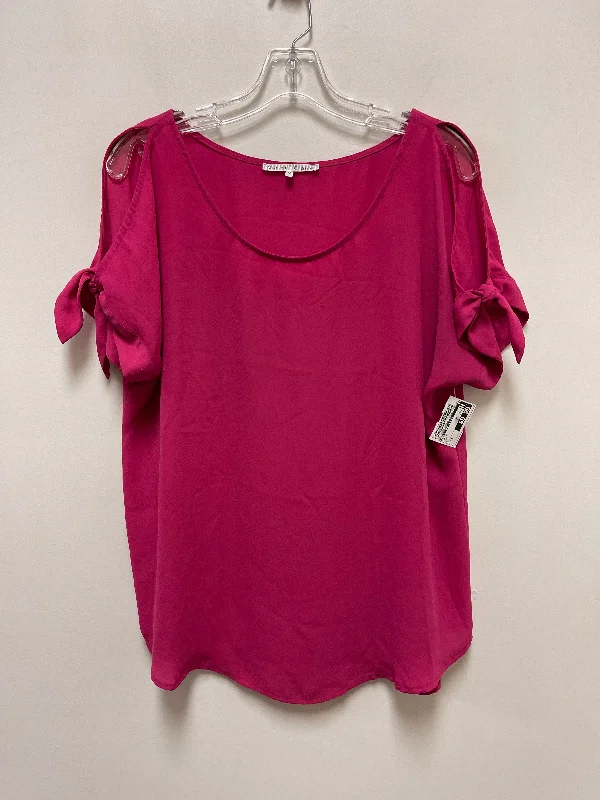 Top Short Sleeve By Violet And Claire In Pink, Size: M